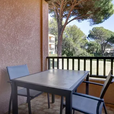 Appartement Studio dans une résidence privée Saint-Raphaël Saint-Raphaël
